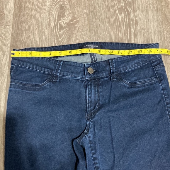 Ann Taylor Skinny Jeans 6 - Picture 4 of 13